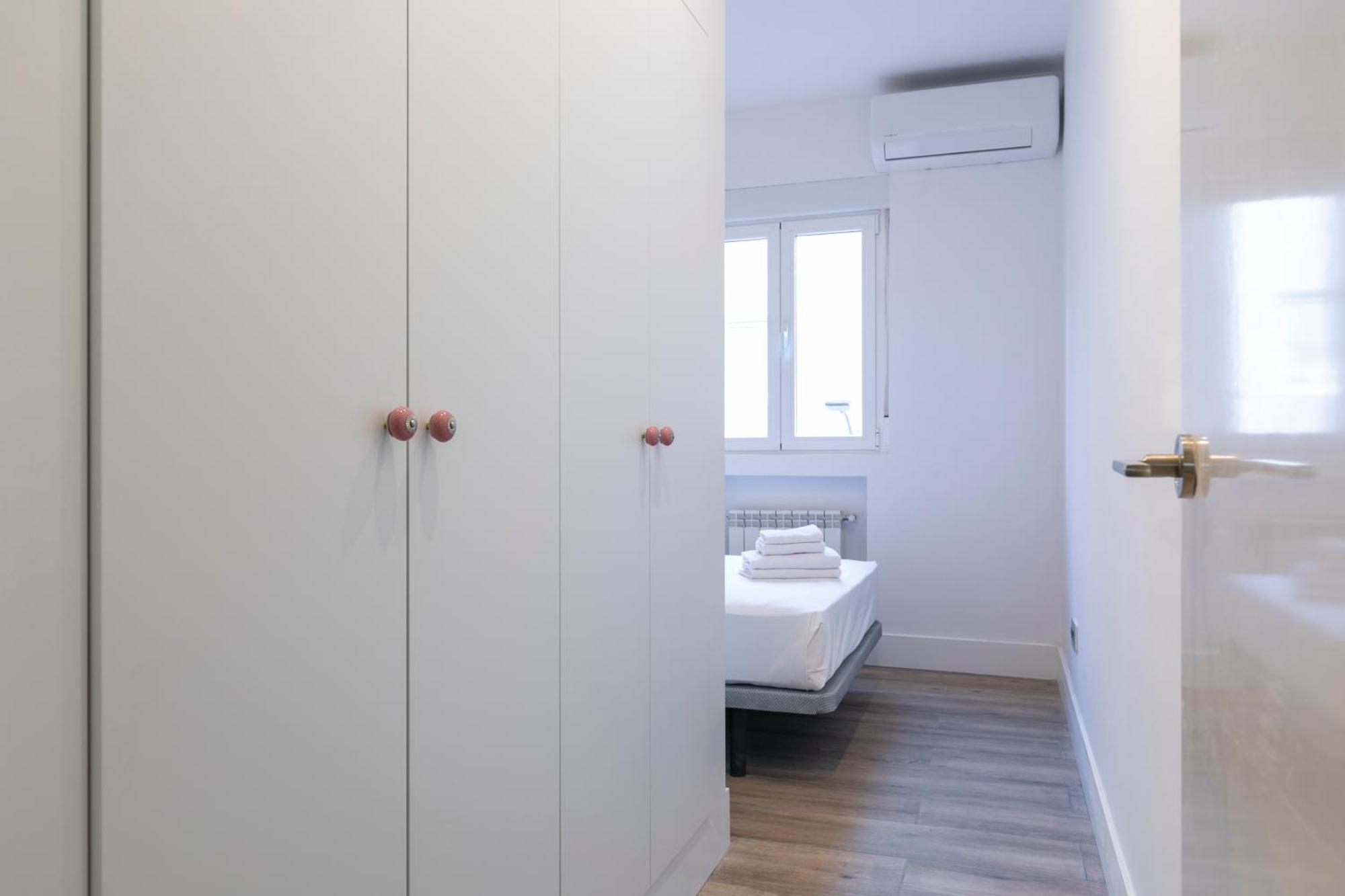 Plaza De Castilla Apartments Madrid Extérieur photo